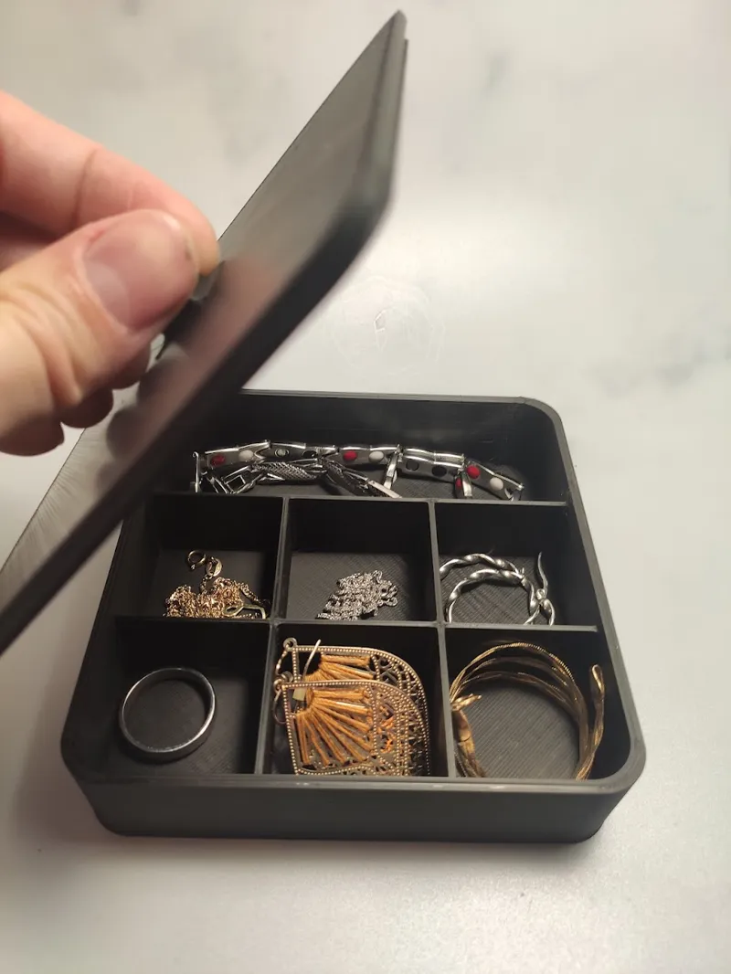 Jewellery box