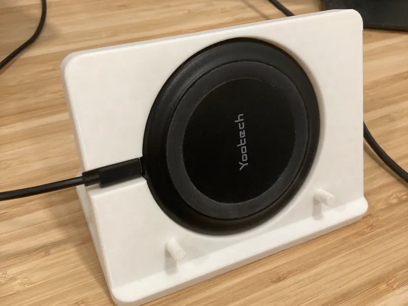 Wireless Charger (IPhone SE)