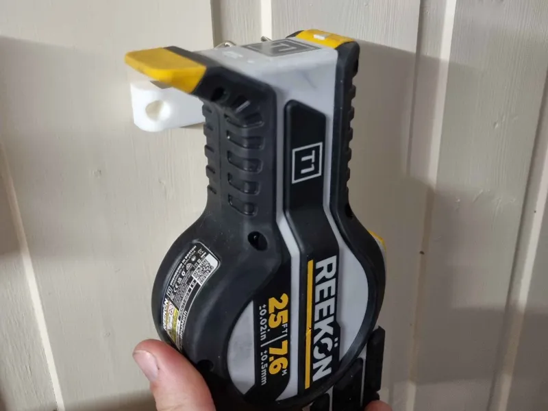 Reekon T1 StealthMounts wall mount