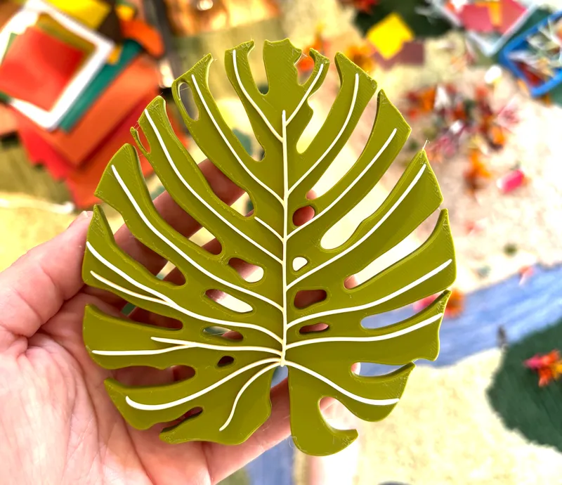 Monstera leaf coaster