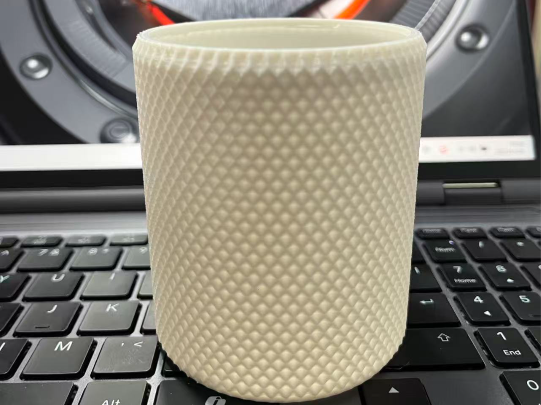 钻石笔筒
