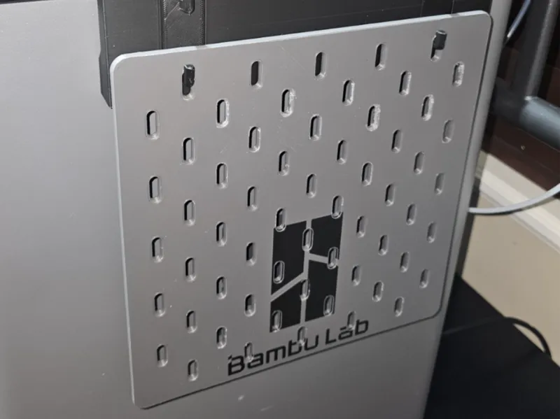 SKADIS Board with Bambu Lab Logo (11x11)