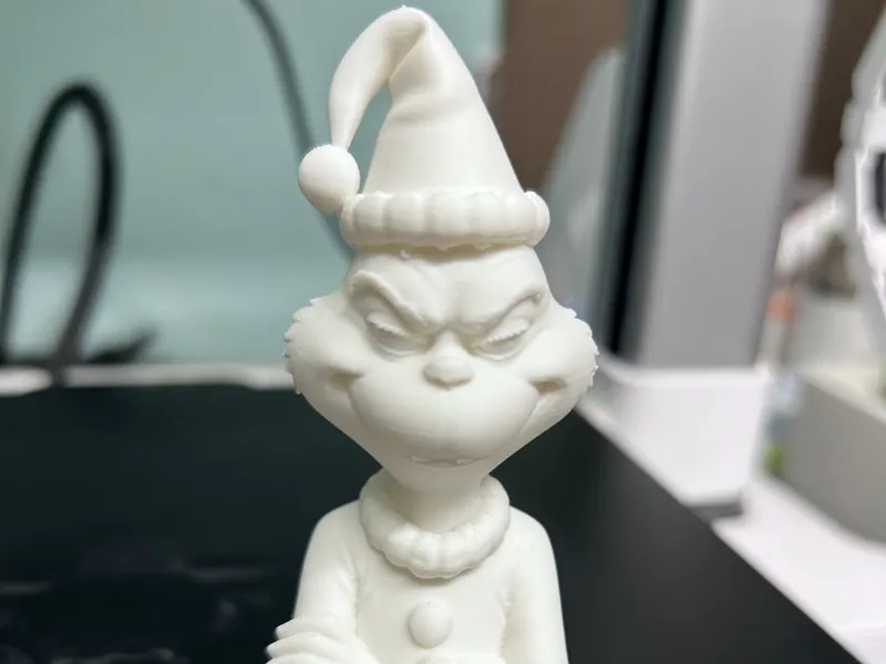 Grinch Christmas Bust – Clean & Support-Optimized