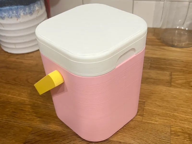 Retro 4 Cans Mini Cooler – Fully Parametric
