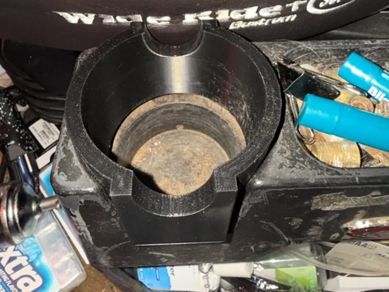 Peterbilt Cupholder Adaptor for Yeti style