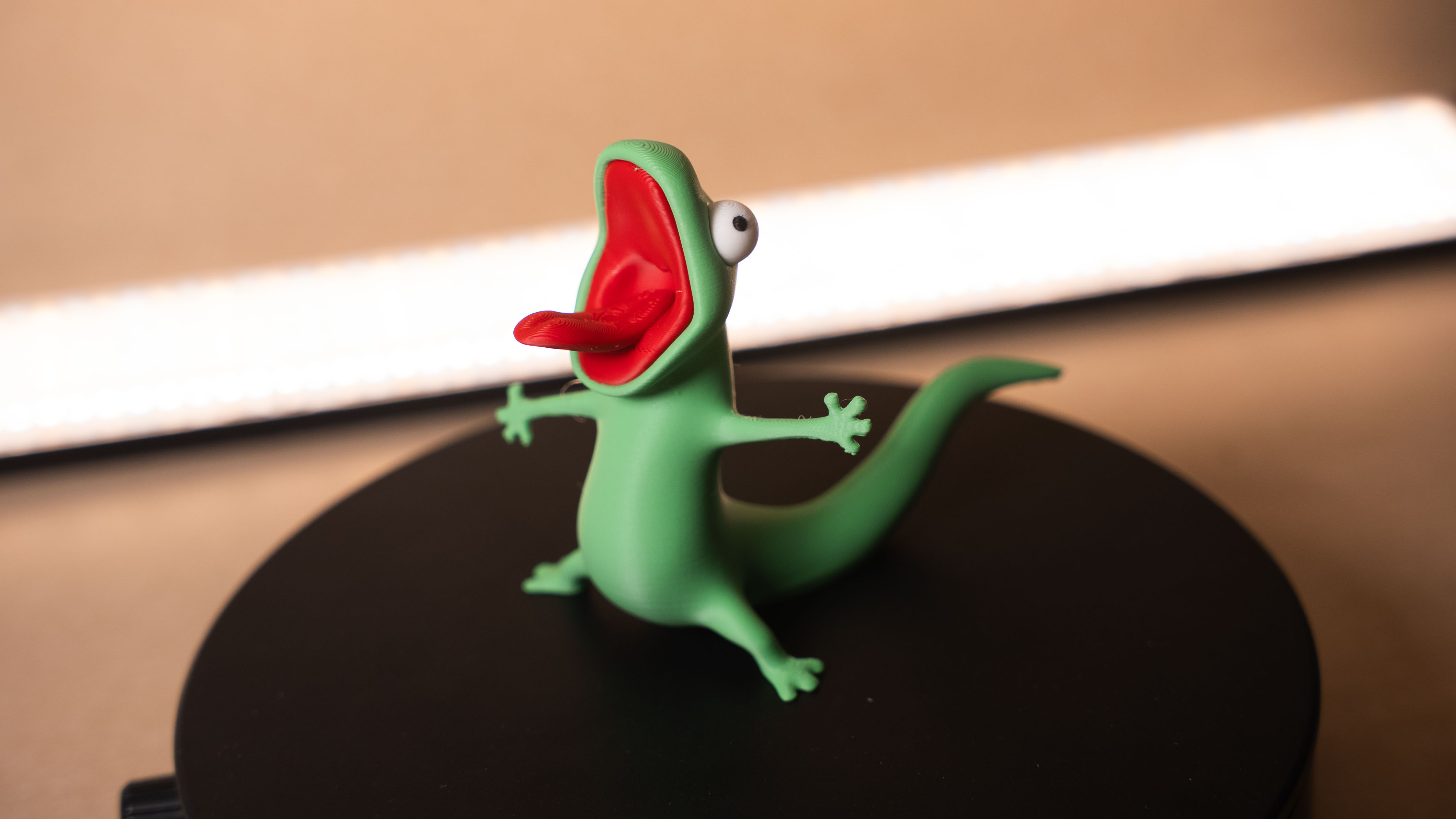 Miniatura 4 do modelo 3D Movable spring lizard-Tom《Hoppers》