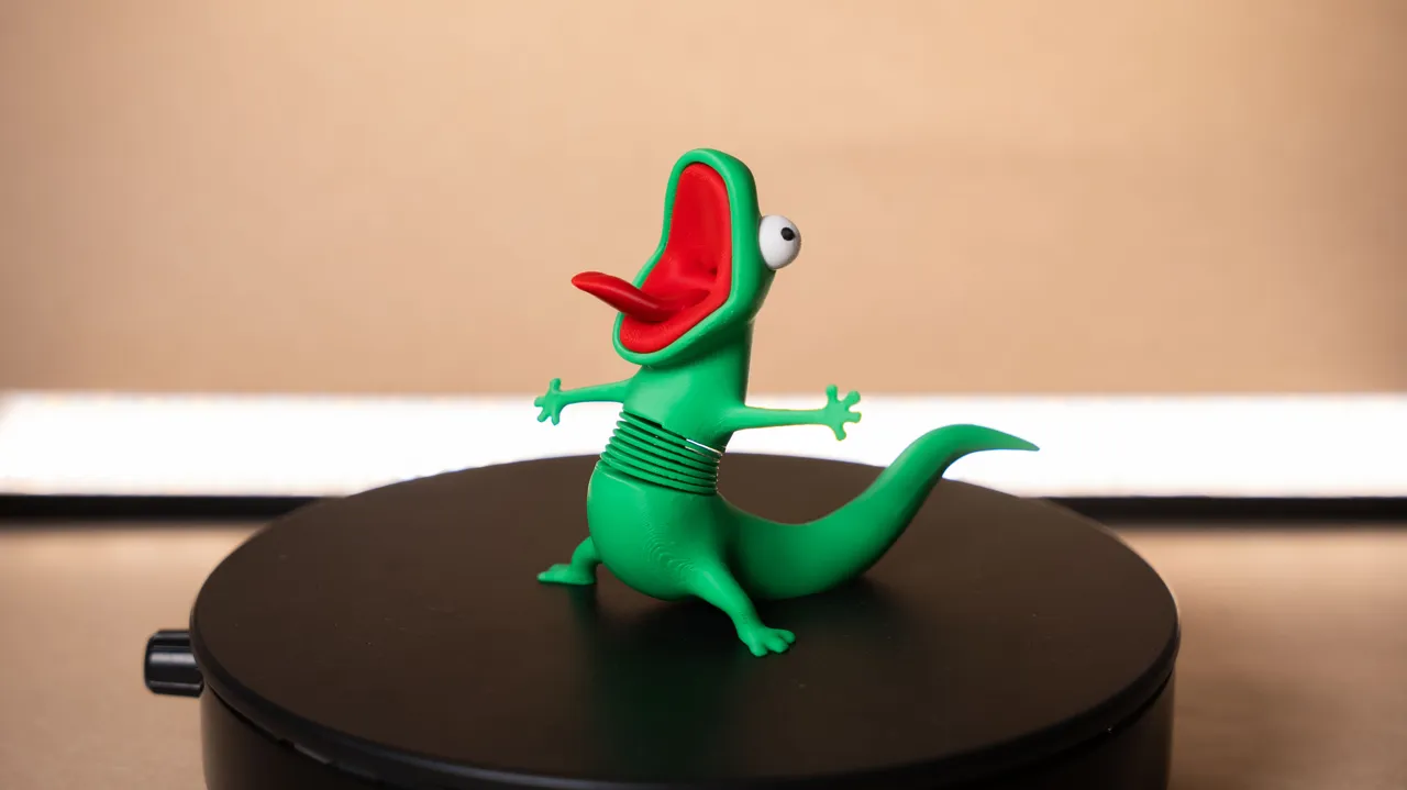 Movable spring lizard-Tom《Hoppers》 view 4