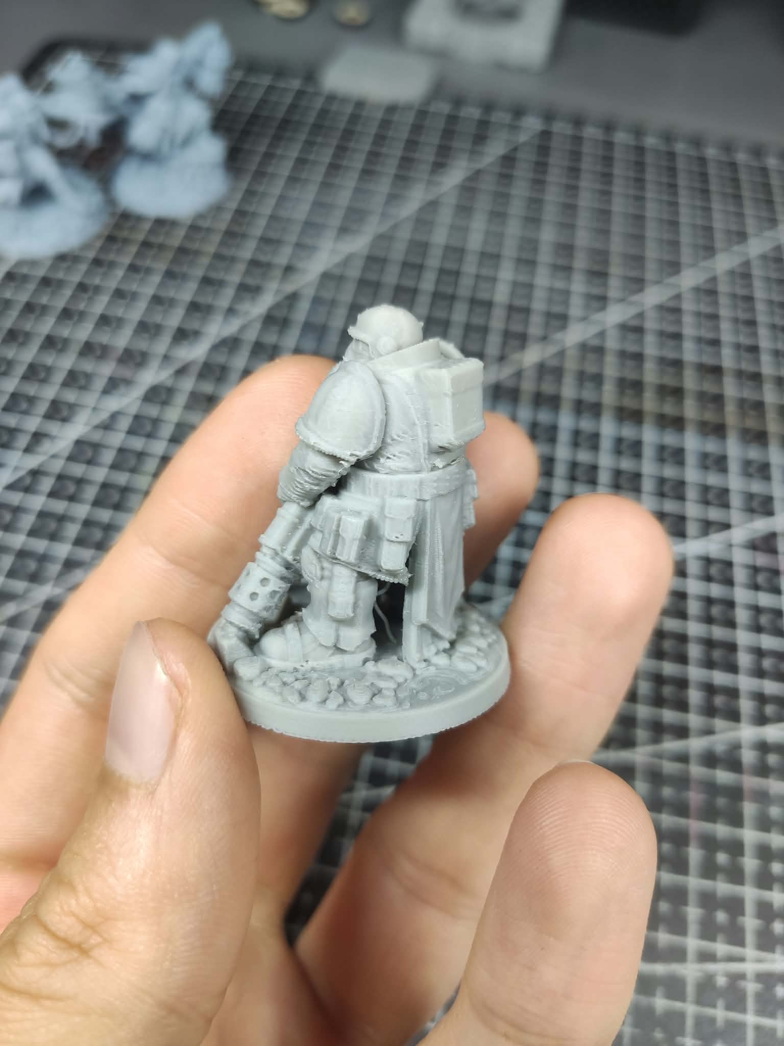 Suportless Bolter Soldier 32mm - 1