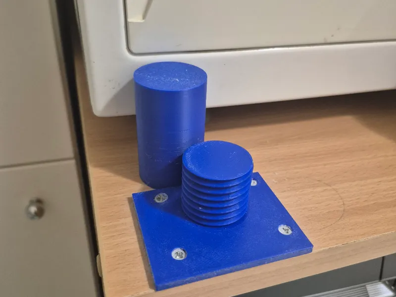 Toilet paper holder