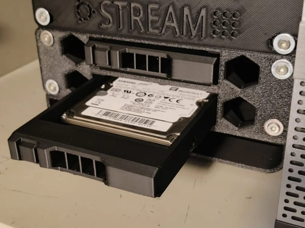 6 inch rack hdd/ssd bay - Free 3D Print Model - MakerWorld