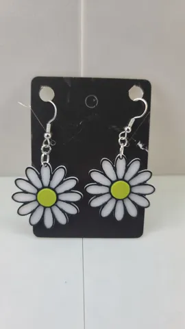 Flower Earrings view 4