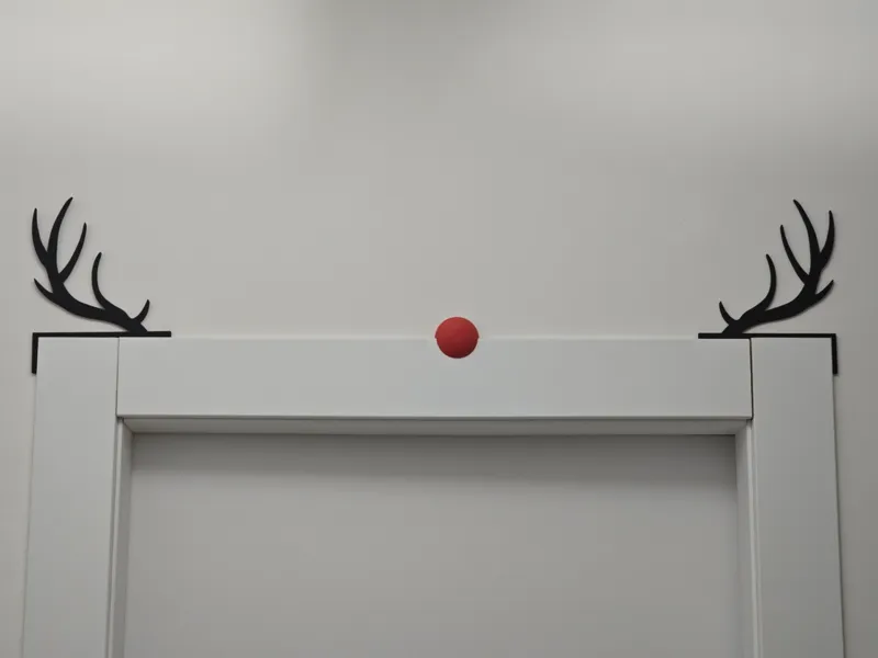 Christmas Door Corner