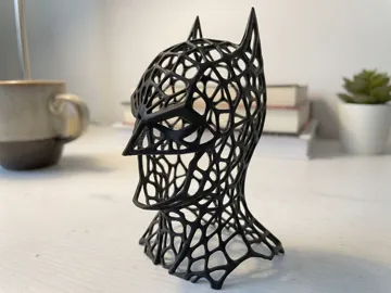 Figura decorativa: Voronoi Bat Hero Bust – Modern Superhero Sculpture — vista de referencia 4