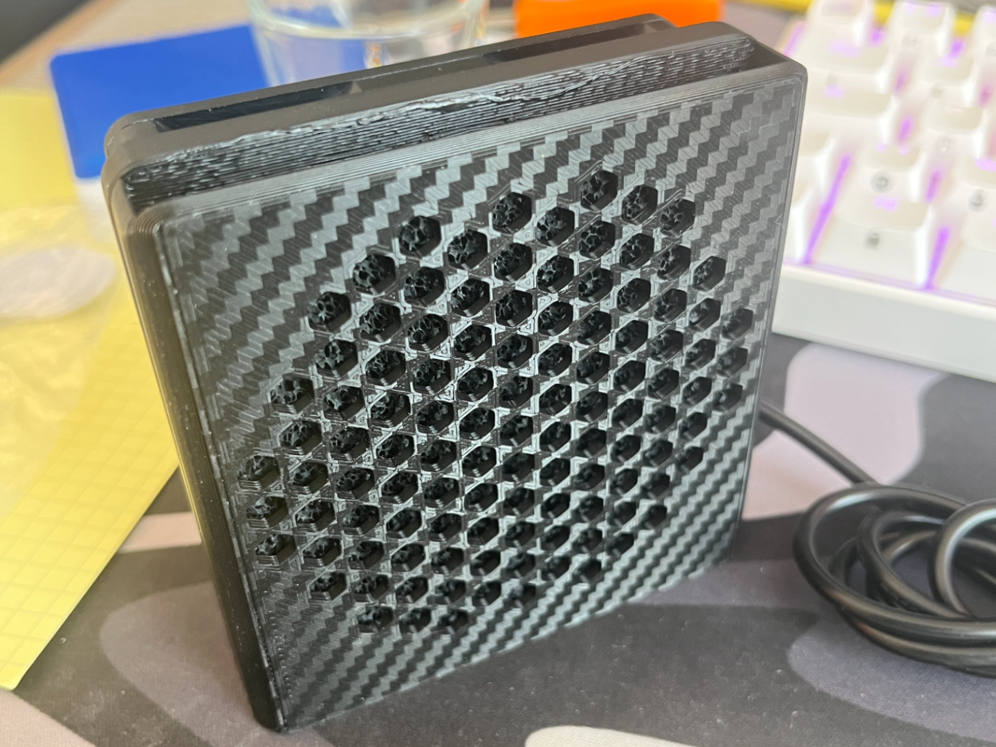 Extracteur de fumées à souder ultra minimaliste