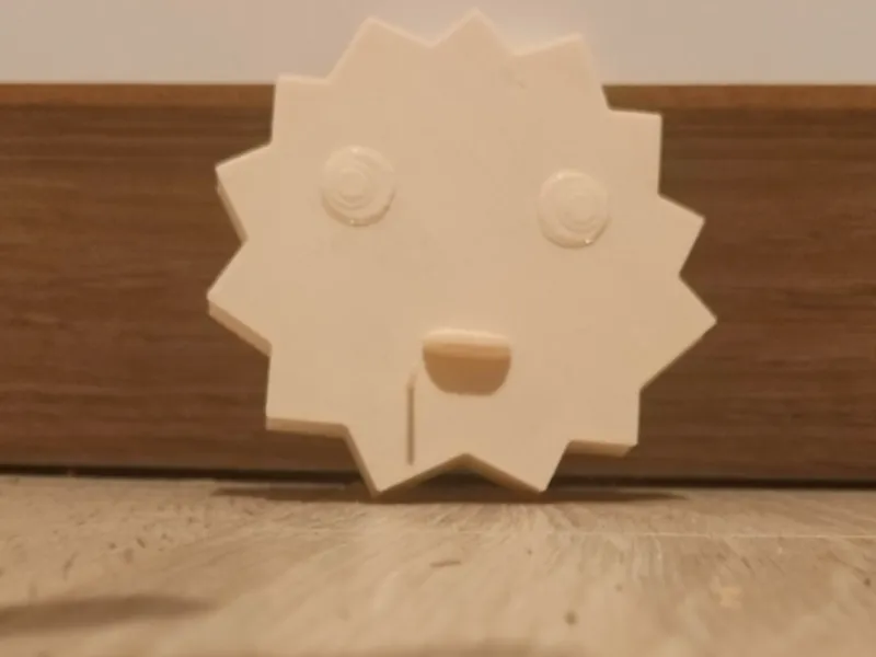Silly lion key holder