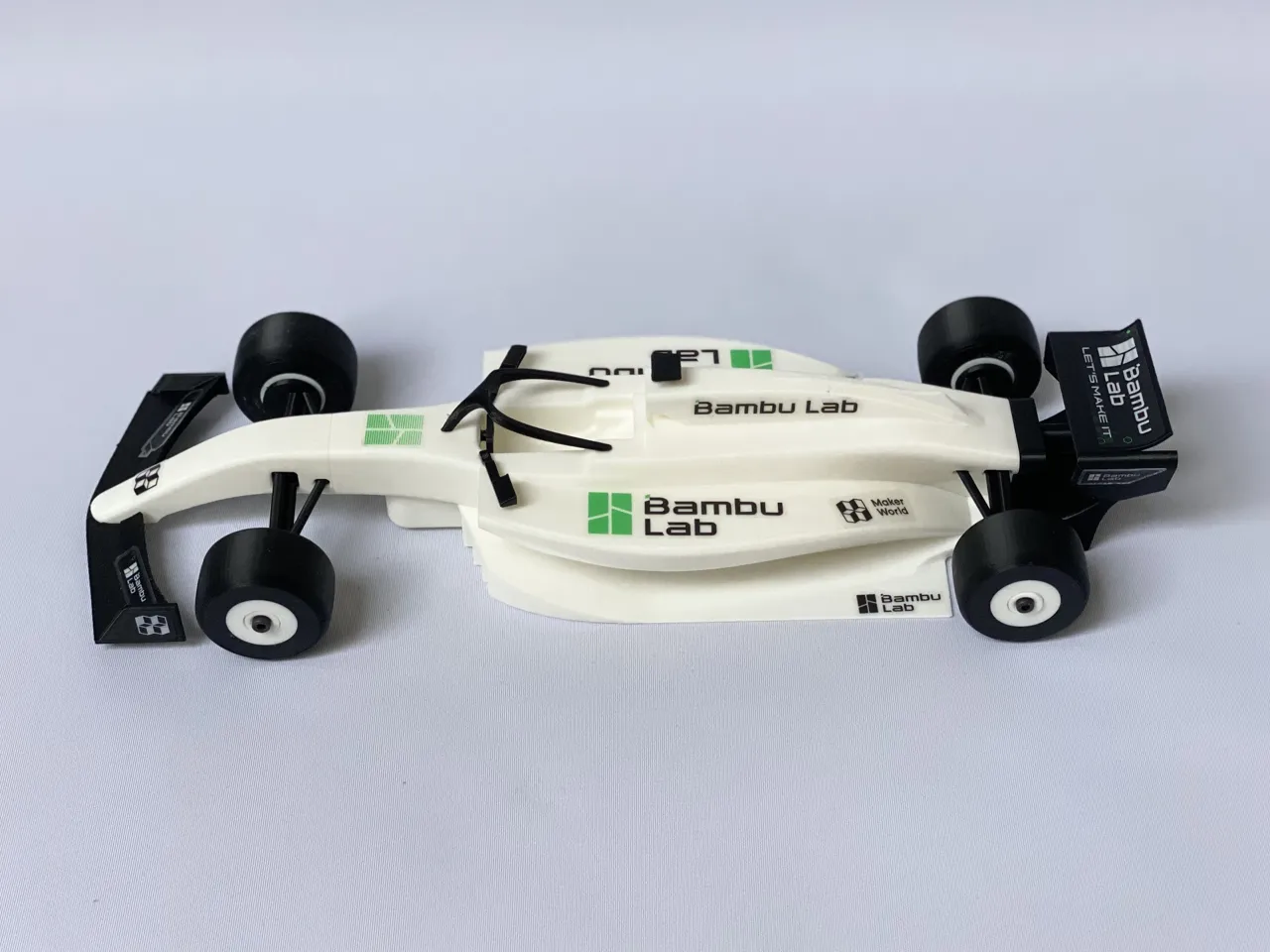1:16 scale Formula One Model Car, F1 view 4