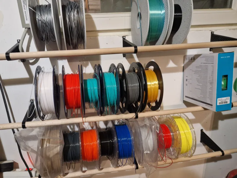 Filament wall rack