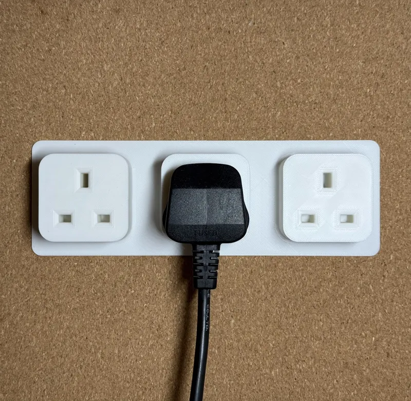 UK plug holders (3 plugs)