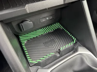 Dacia Duster Wireless Charging Stand