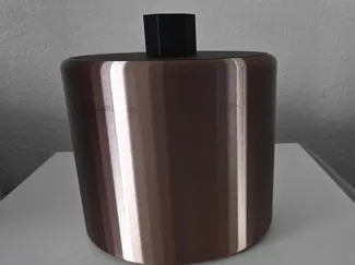 Simple jar with lid