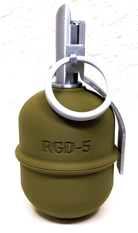 RGD-5 Replica Prop Frag Grenade | Handle flies off view 2