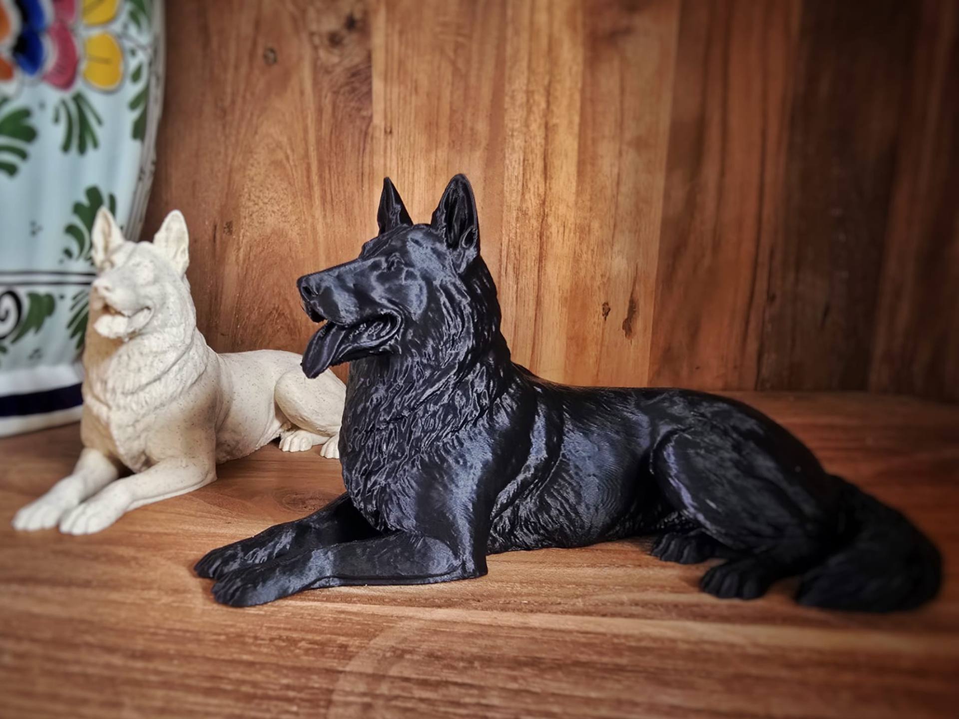 Sturdy shepherd dog - Lying Pose - only 22 gram