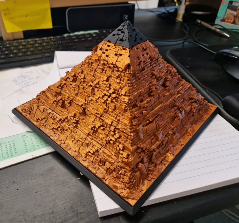 Pyramid Puzzle 238pcs Two colors