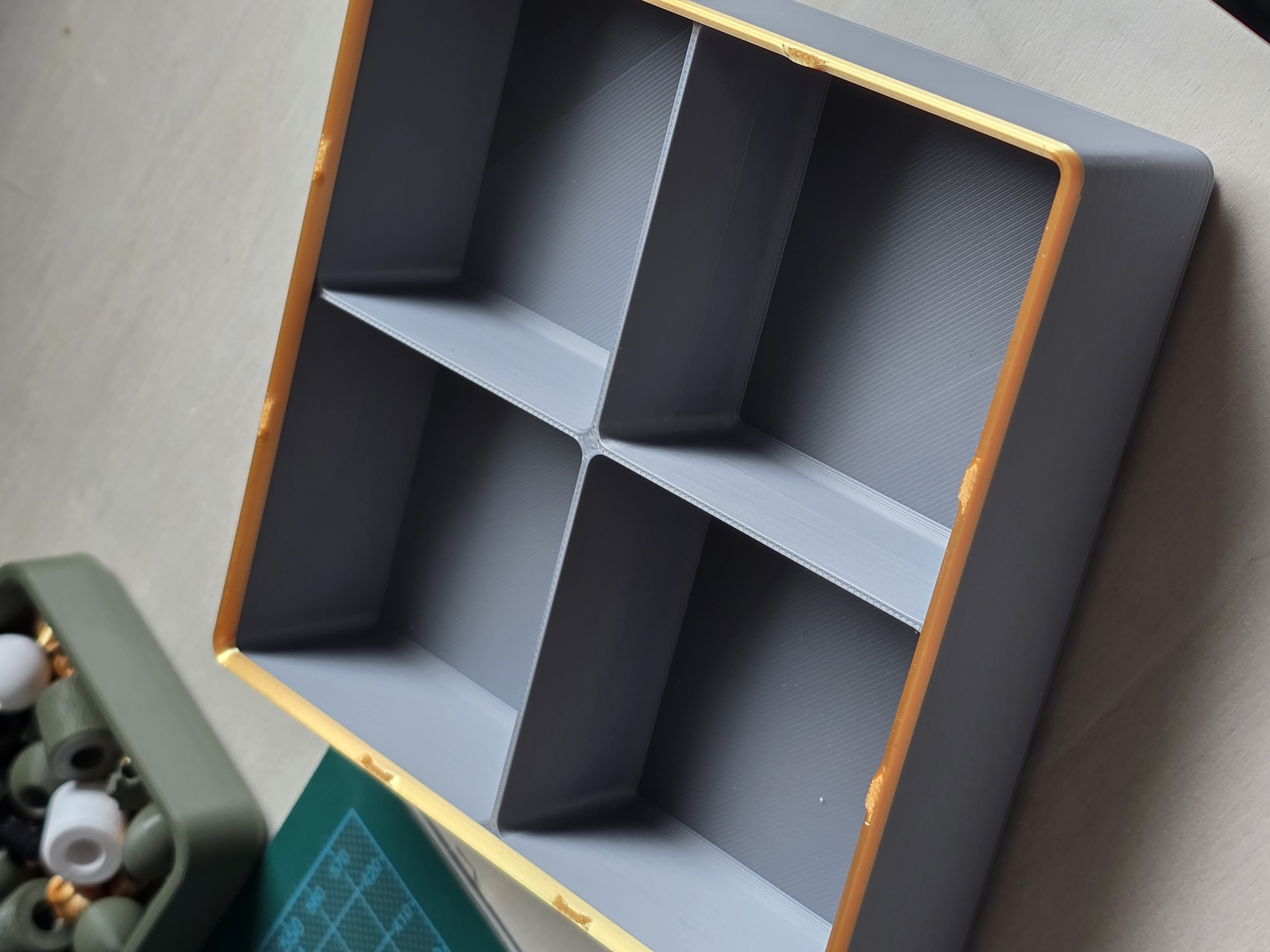 Miniatura 2 do modelo 3D Gridfinity Sorting Tray
