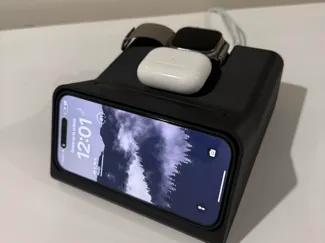 iPhone 16 Pro + Case Standby Mode Dock + Watch 