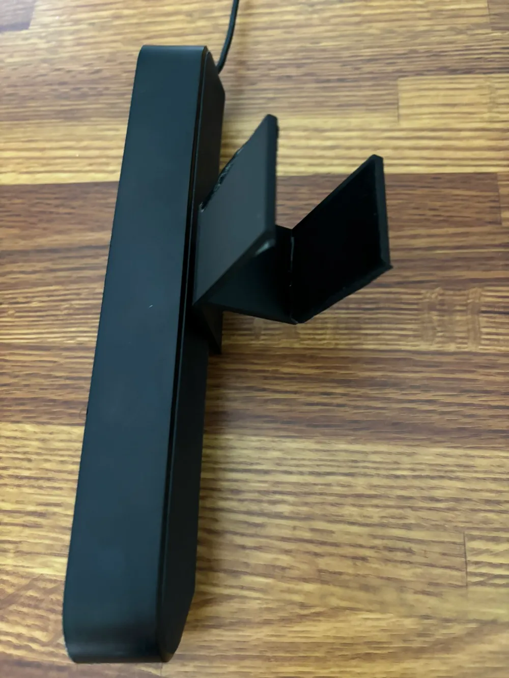 Hue play deskmount hider by ottott makerworld