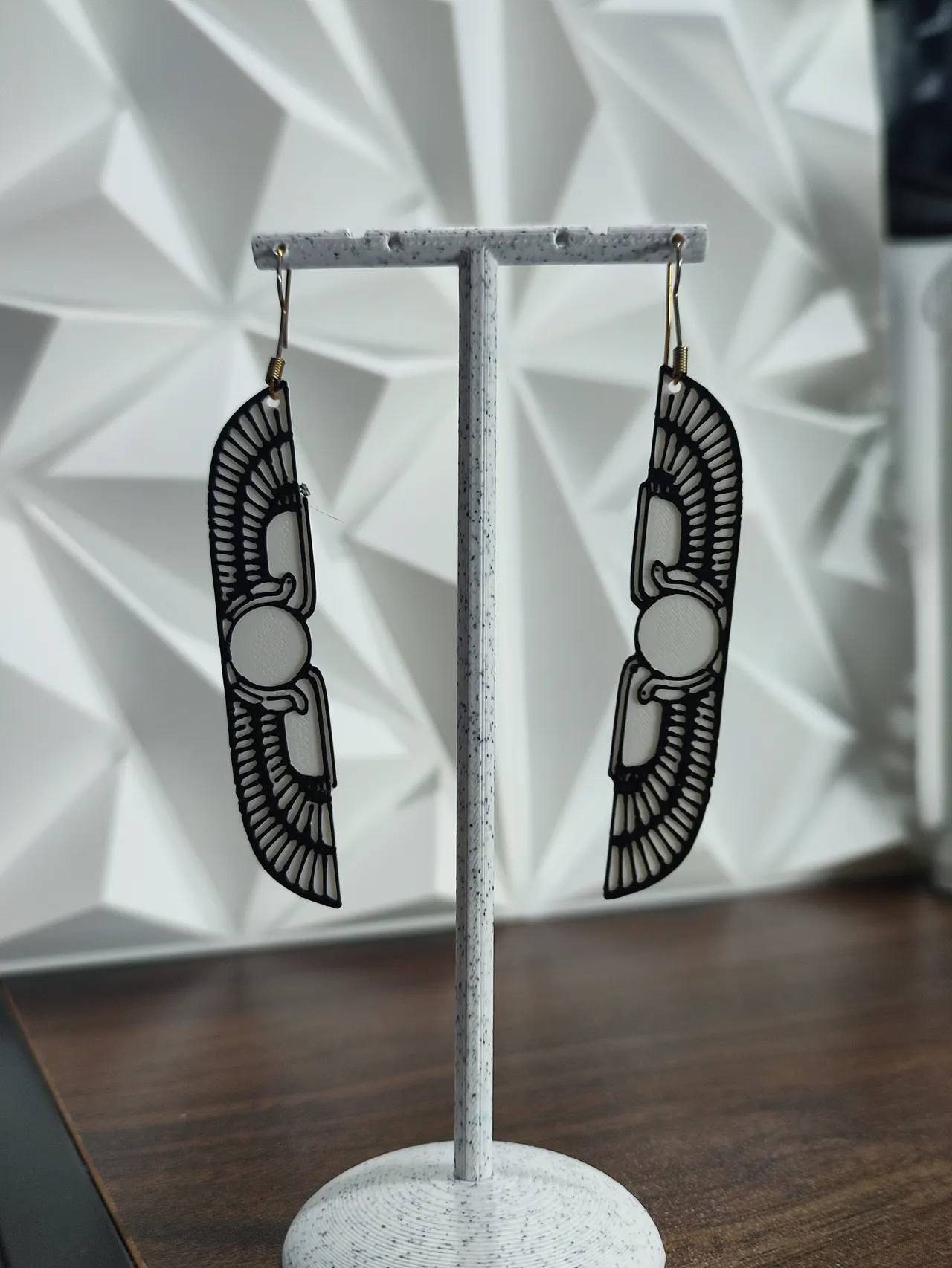 Aretes Alas de Isis view 2