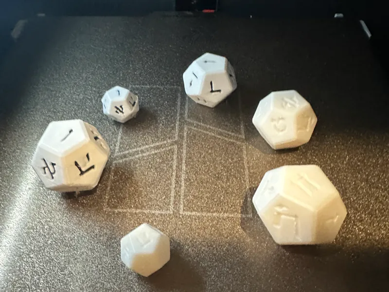 Hebrew D12