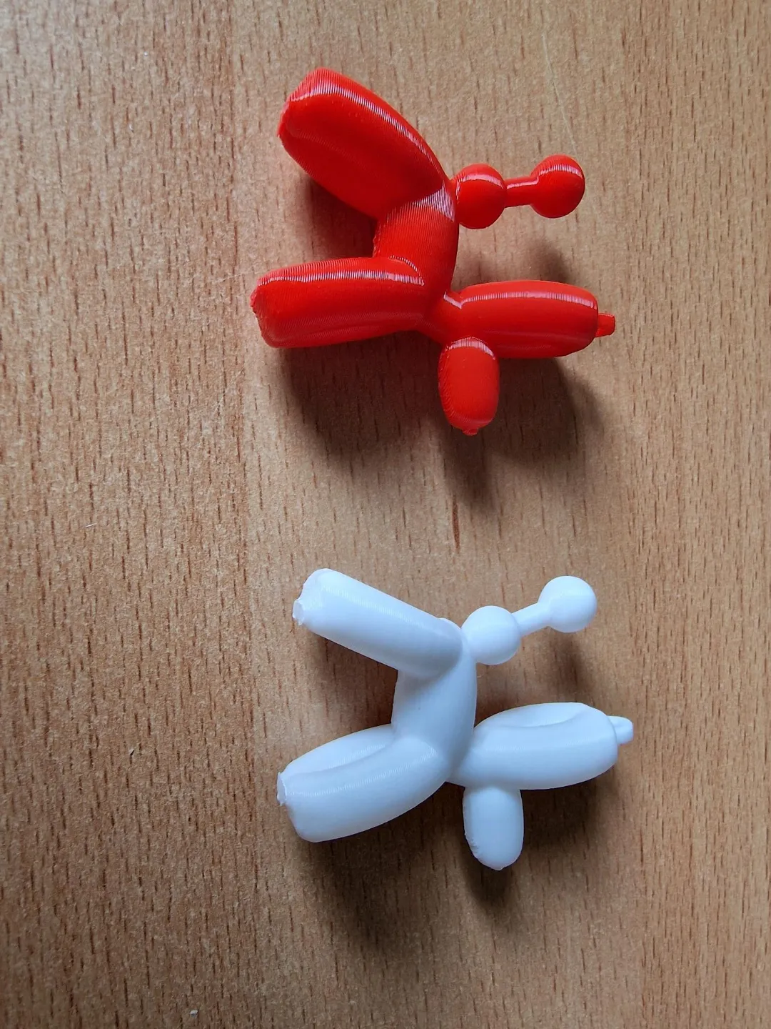 Ballon Hunde Ohrring / Balloon Dog Earring view 4