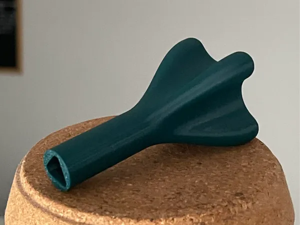 Clé triangulaire 8 mm ergonomique