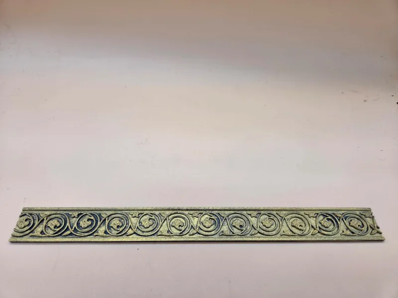 Barocke Zierleiste mit Ranken-Ornament