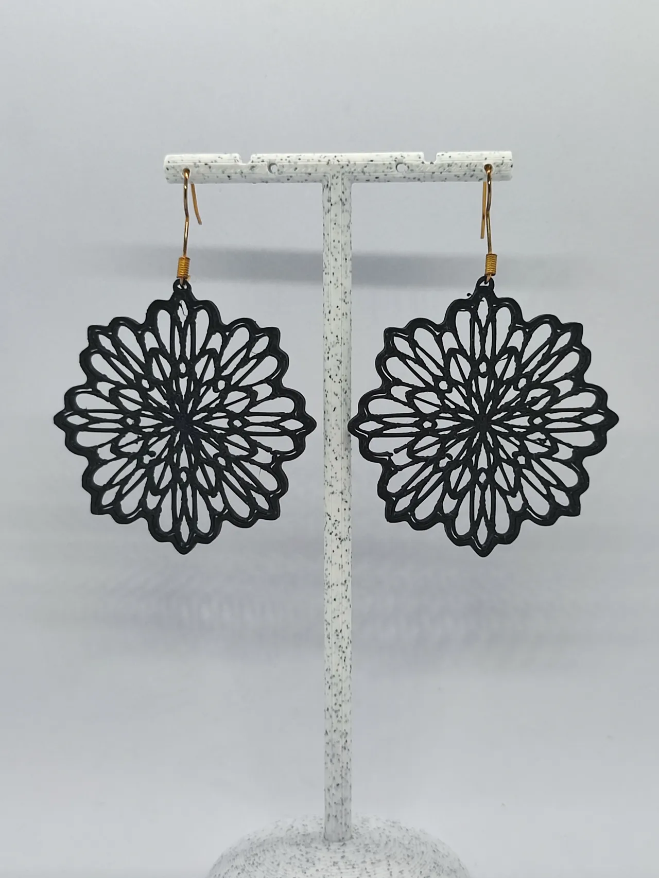 Aretes Flor de Loto Calada view 3
