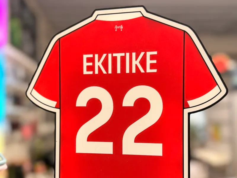 Liverpool Shirt Lightbox - Ekitike