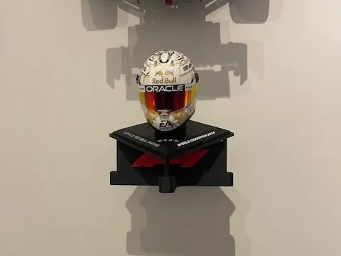 F1 mini 1:4 helmet wall mount