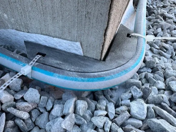 Corner Saver: Simple, Smart Hose Holder