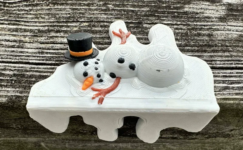 Melting Snowman Shelf Decoration