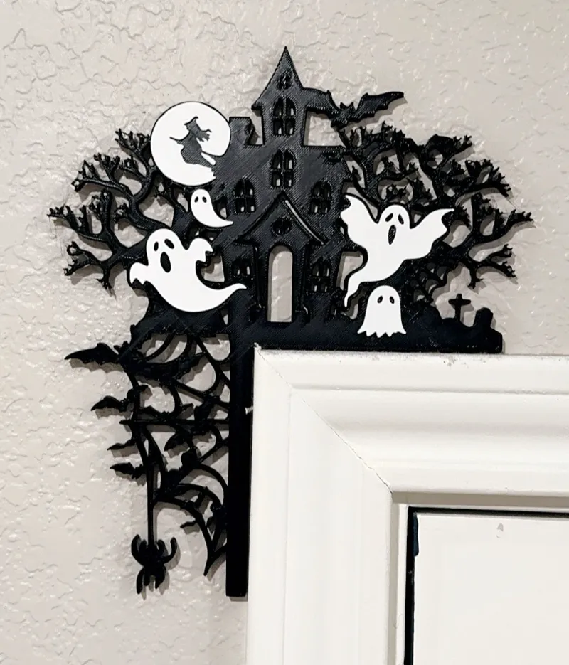 Haunted Mansion with Ghost Door Topper
