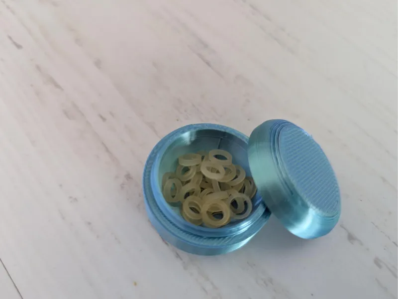 Boîte à élastiques dentaires