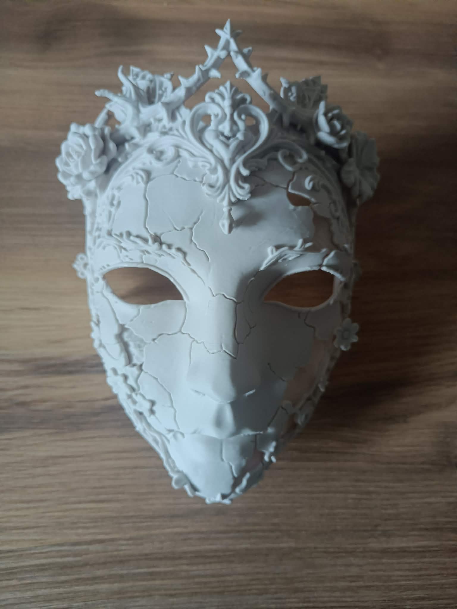 Rosebound Mask – Wearable Gothic Mask & decoration - Free 3D Print ...