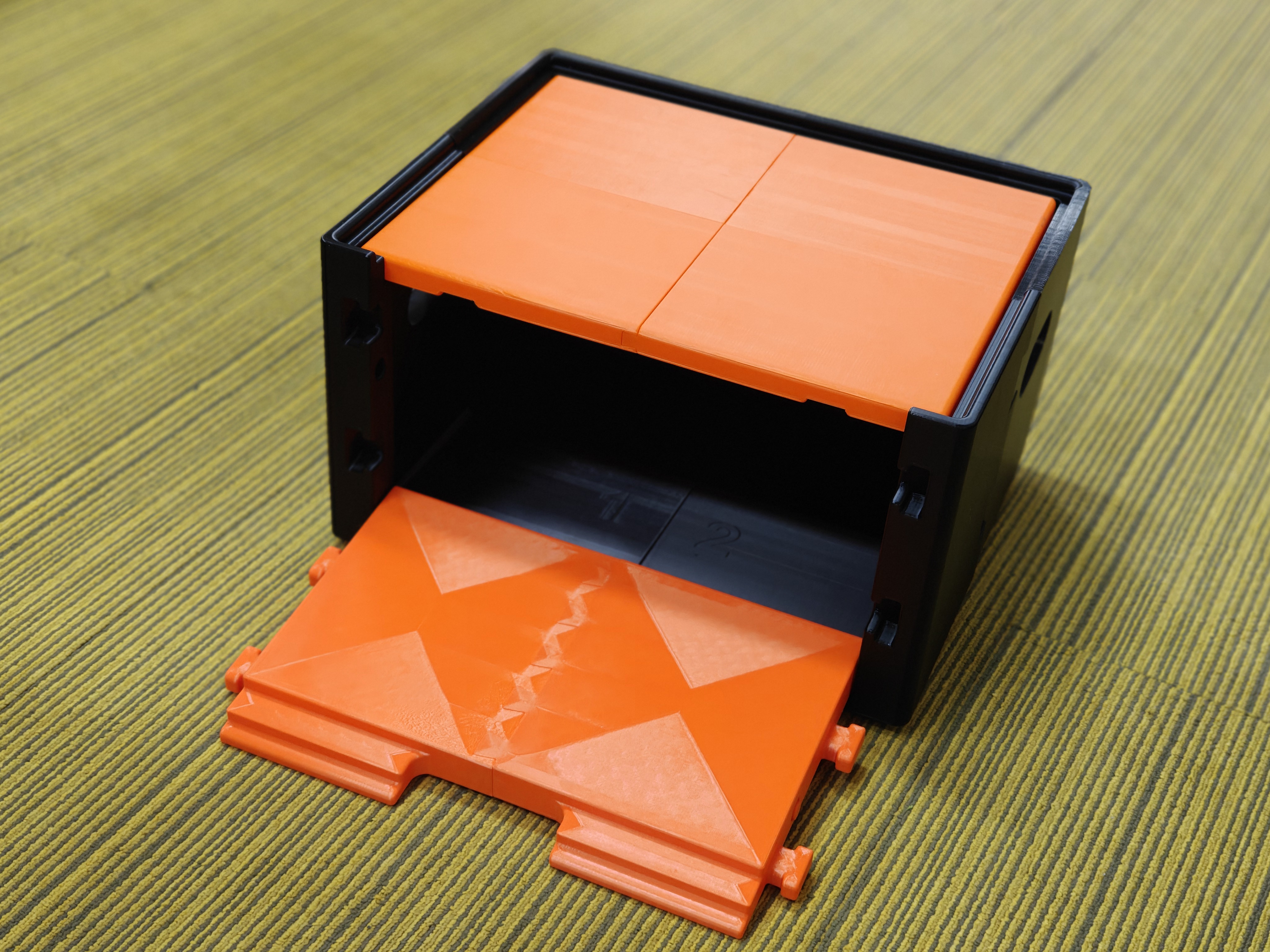 Miniatura 1 do modelo 3D 户外露营一体箱