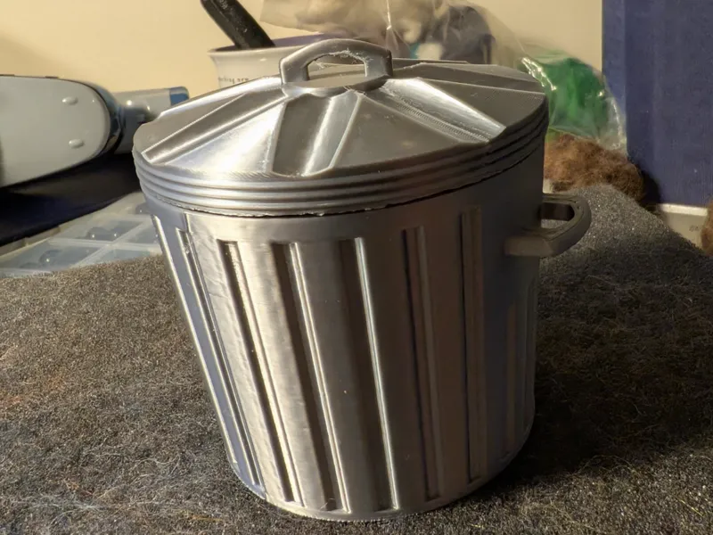 Model Trash Can