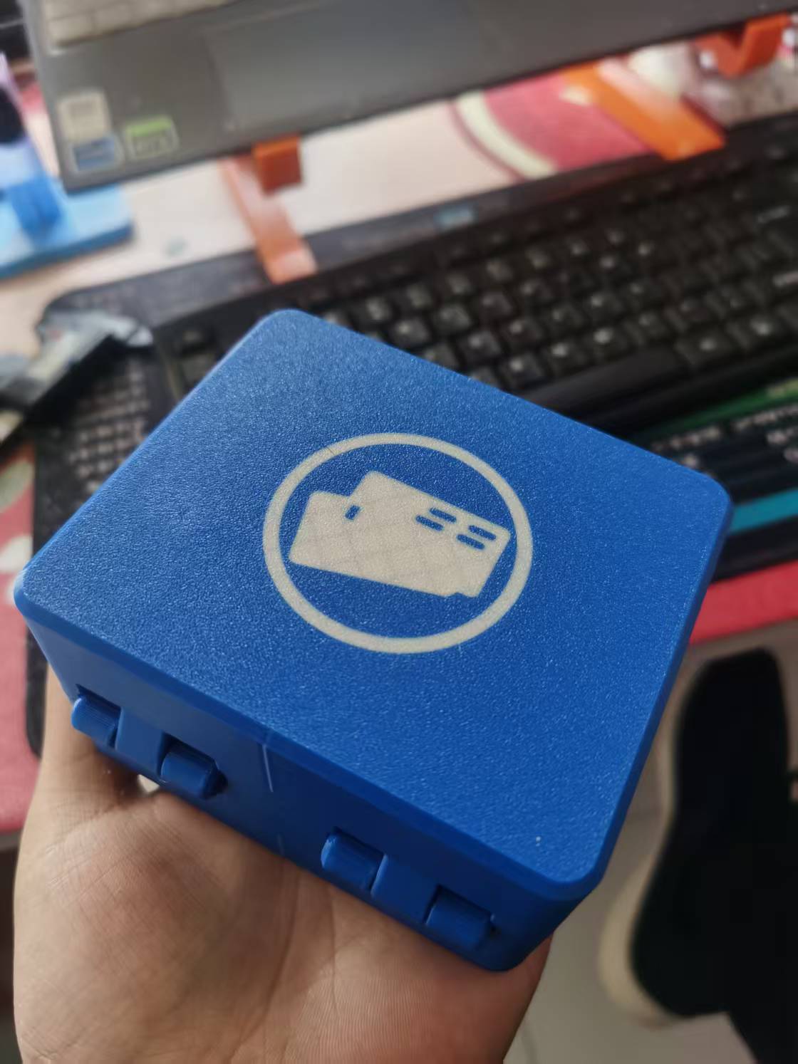 Miniatura 2 do modelo 3D 卡片，身份证，银行卡收纳盒，纯色收纳 也可多色。
