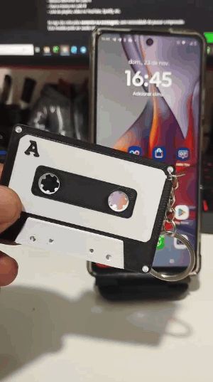 Fita Cassete Retrô com NFC