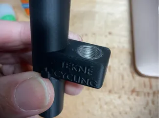 Axle Folie (M) - Pressed metal threads