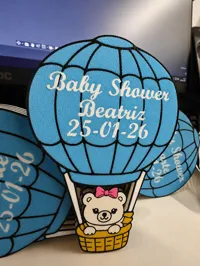 Versão Feminina com laço em cor personalizável 