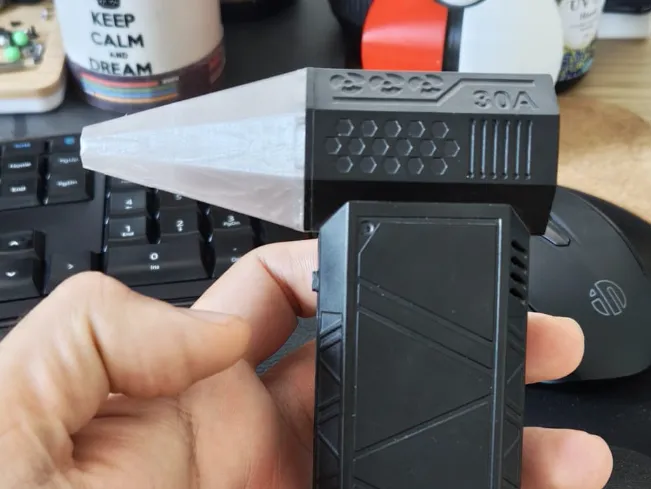 Narrow Blower with Magnet